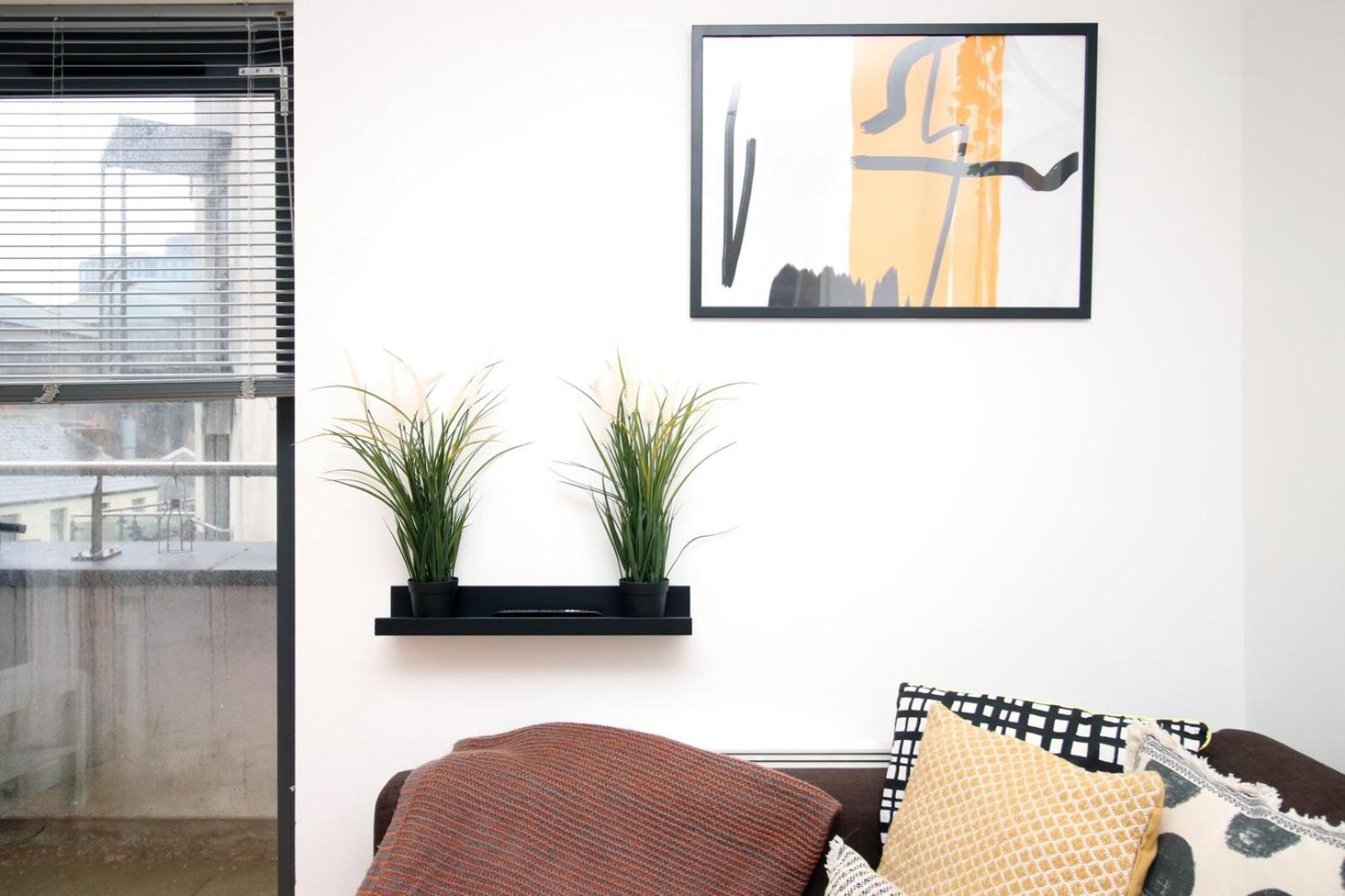 Centrally Located Spacious 2Br | Cohost Partners كارديف المظهر الخارجي الصورة