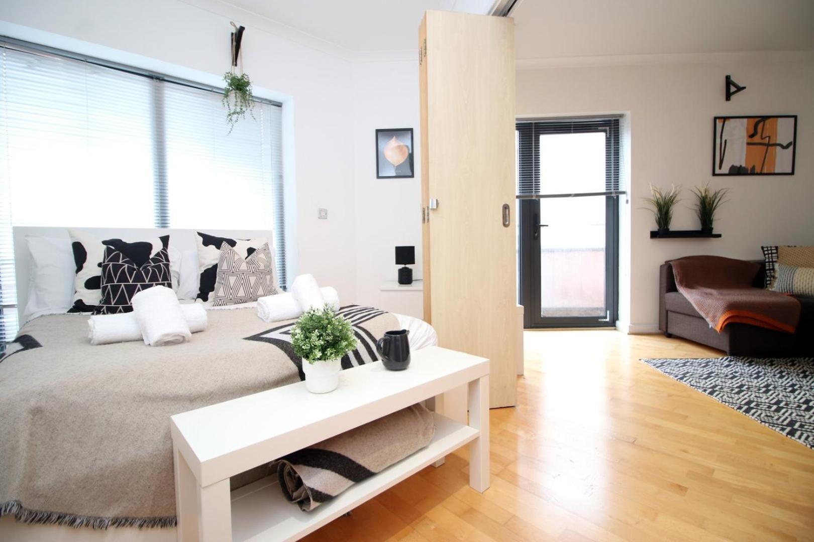 Centrally Located Spacious 2Br | Cohost Partners كارديف المظهر الخارجي الصورة