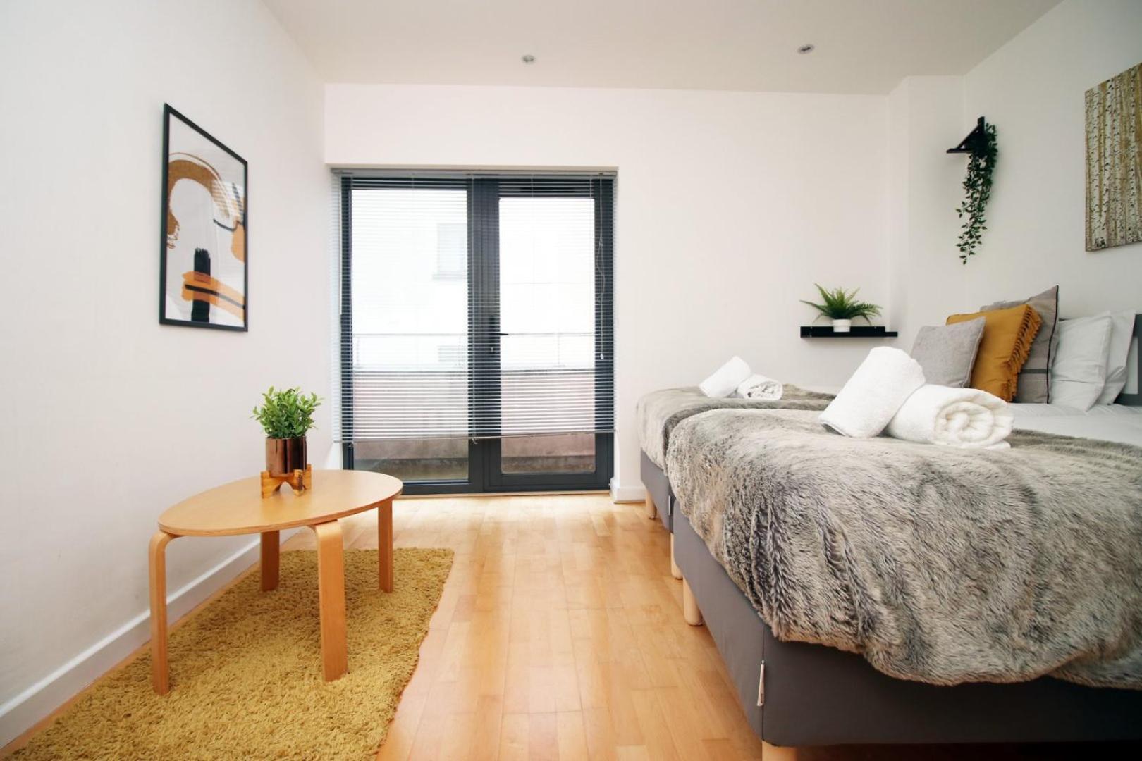 Centrally Located Spacious 2Br | Cohost Partners كارديف المظهر الخارجي الصورة